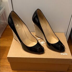 Christian Louboutin Black Patent/Rope Wedges with Tan Heel